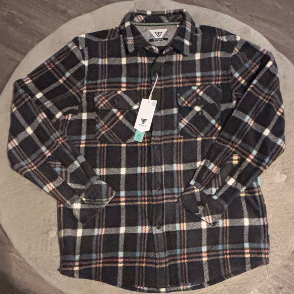 VISSLA Multi-Color Plaid Fleece Flannel Shirt.  Men’s Medium